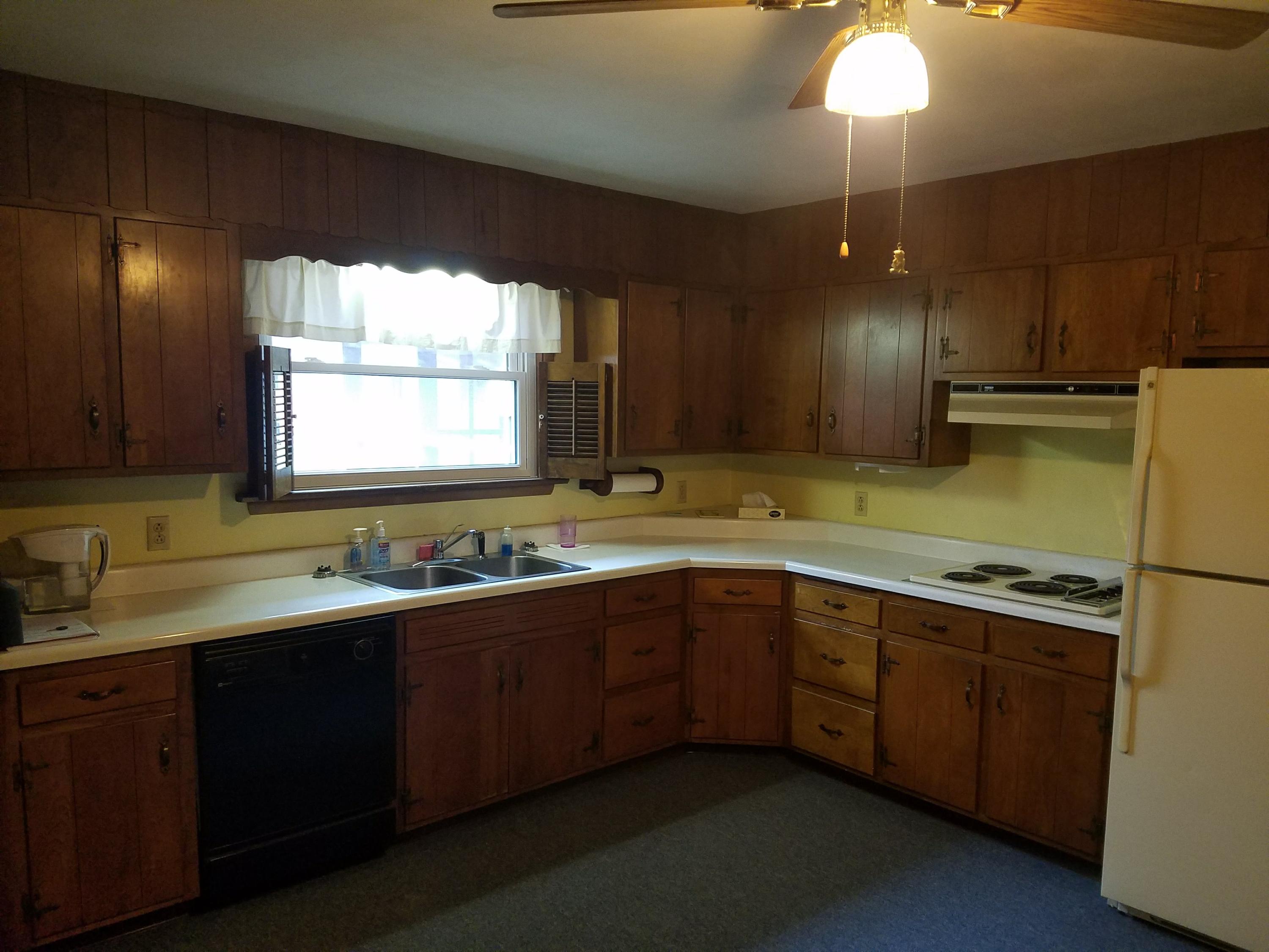 1204 Shallowford Road Chattanooga, TN 37411 - Photo 5 of 22 20180201_152330