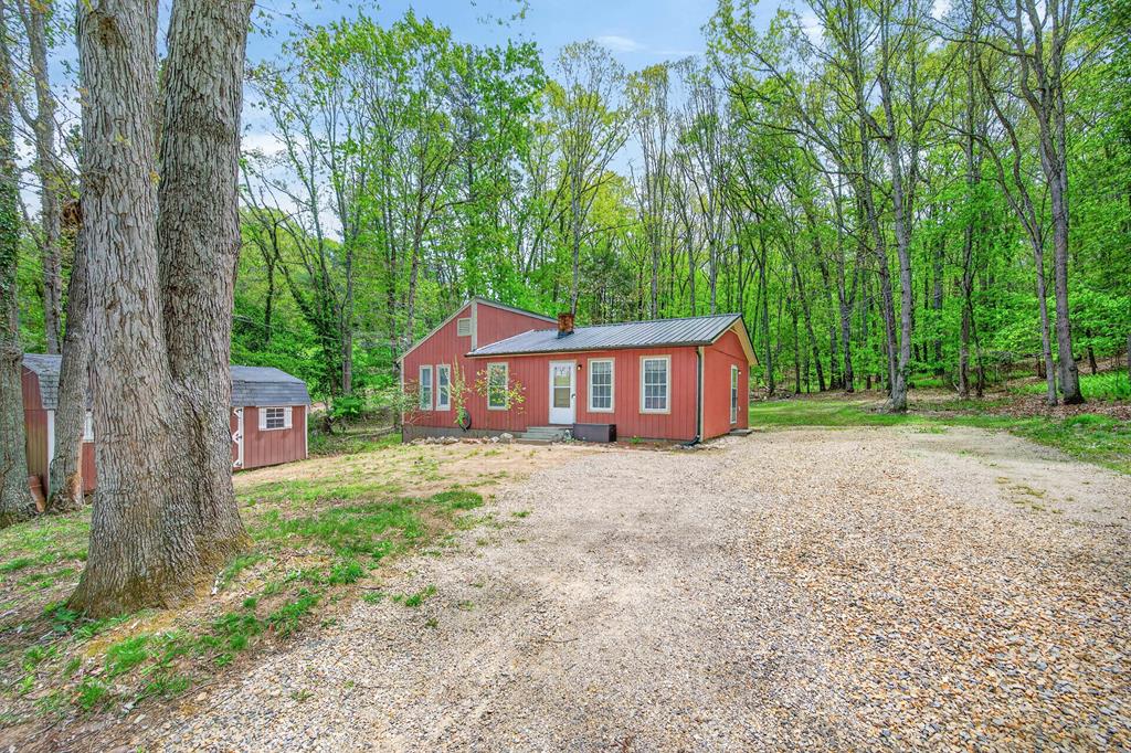 2531 Dry Road Speedwell, VA 24374 - Photo 5 of 64 Gallery Image 5