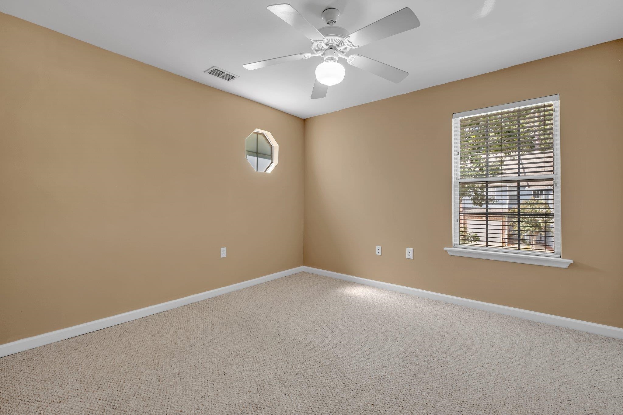 1320 Hendrix Road, Unit 401 Tallahassee, FL 32301 - Photo 6 of 25 Gallery Image 6