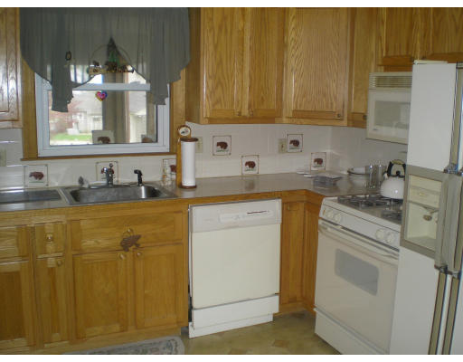57 Hodge Road Arlington, MA 02474 - Photo 3 of 10