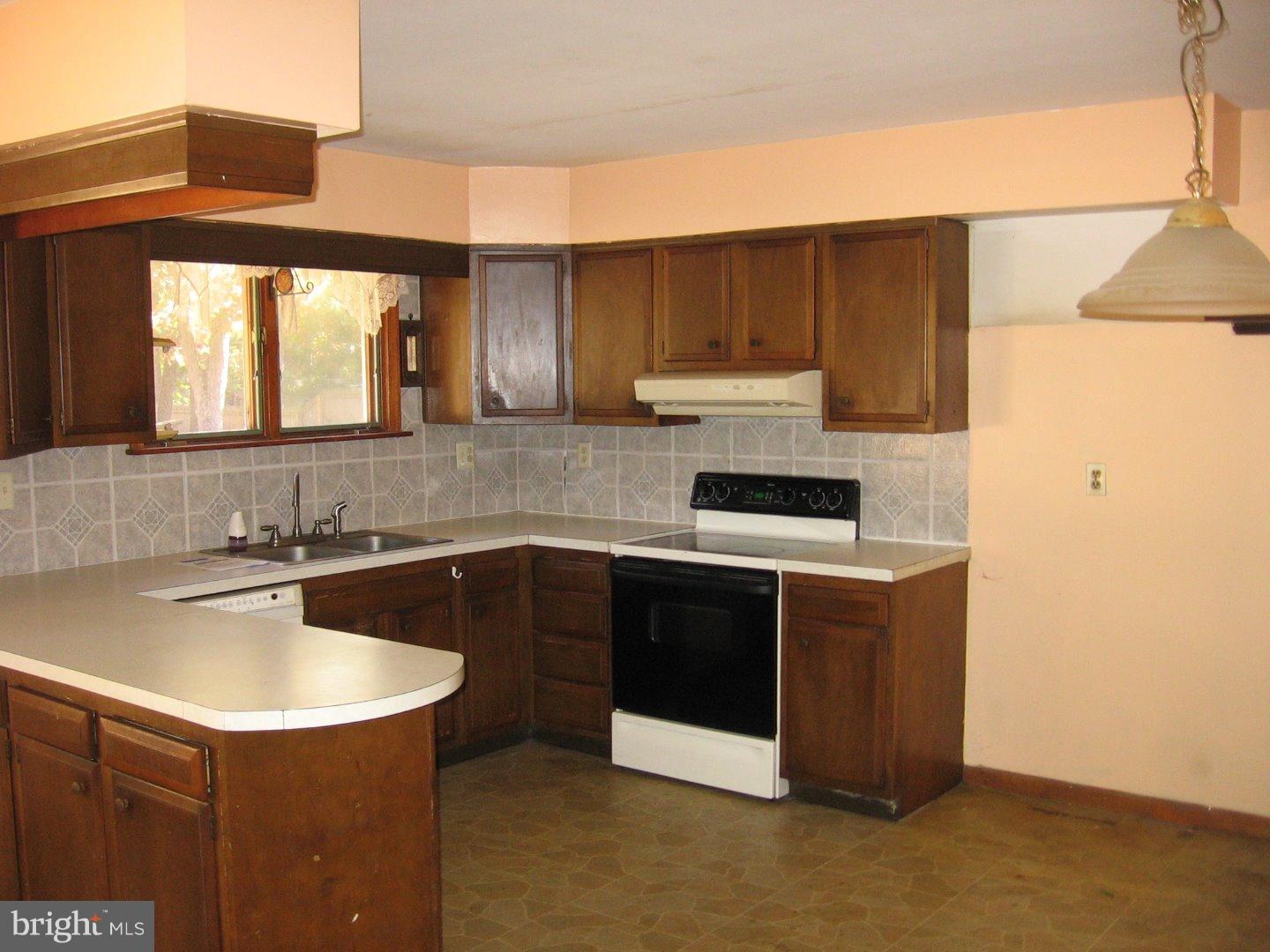 228 Oakshade Road Tabernacle, NJ 08088 - Photo 4 of 15