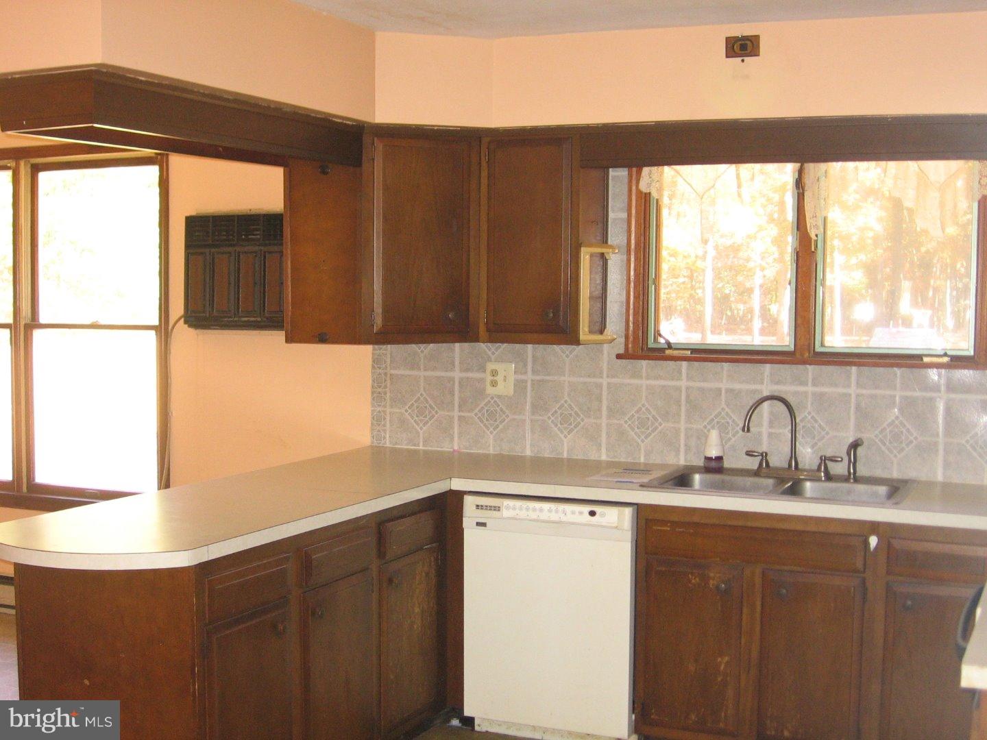 228 Oakshade Road Tabernacle, NJ 08088 - Photo 5 of 15