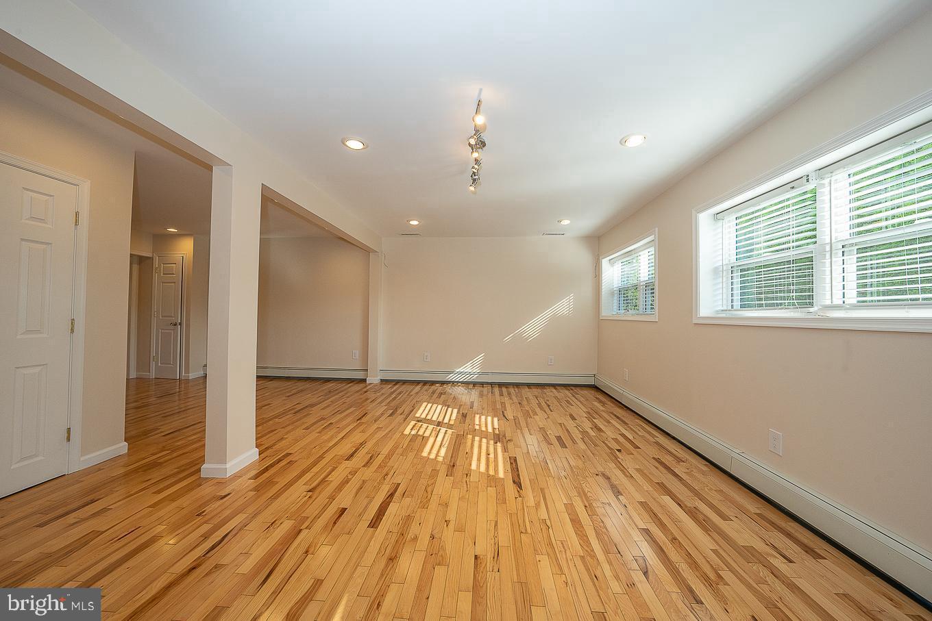6950 Fowler Street Philadelphia, PA 19128 - Photo 2 of 24