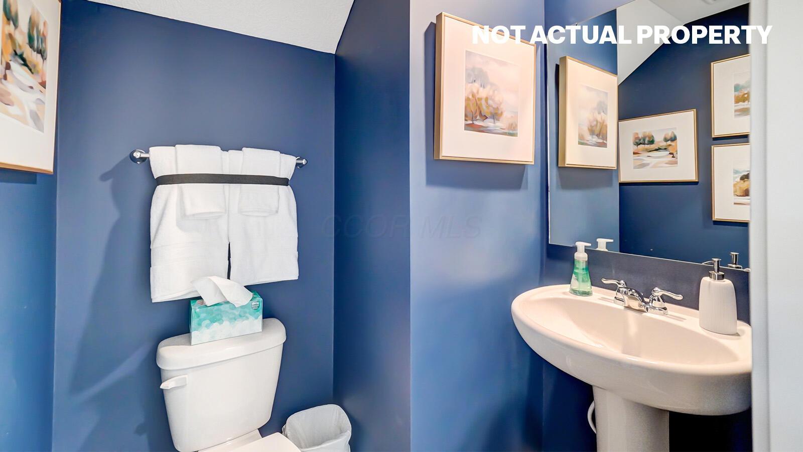 1476 Cardinez Way Columbus, OH 43228 - Photo 15 of 49 17 first floor powder room