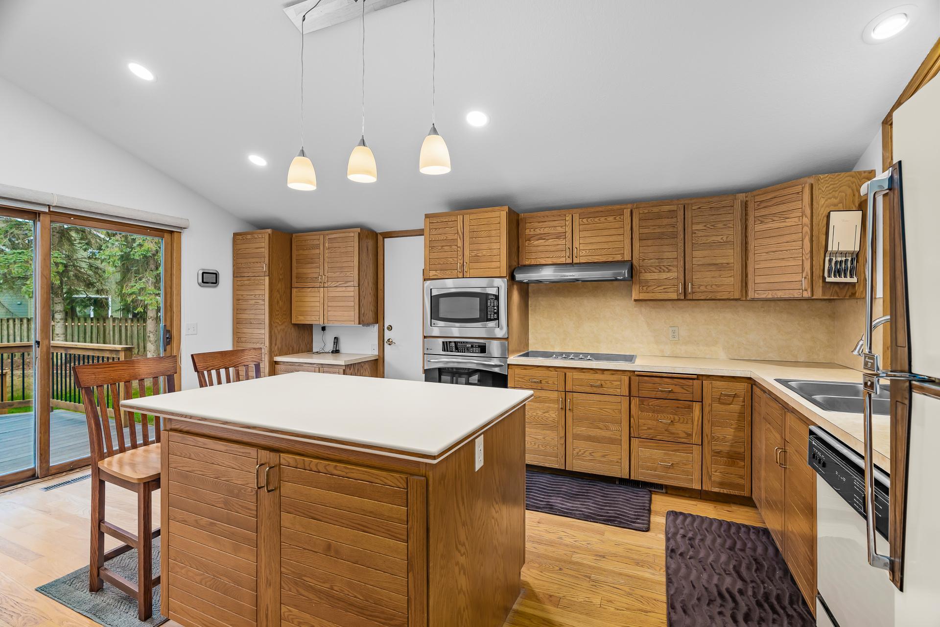 14920 Wellington Road Minnetonka, MN 55391 - Photo 19 of 49 Gallery Image 19