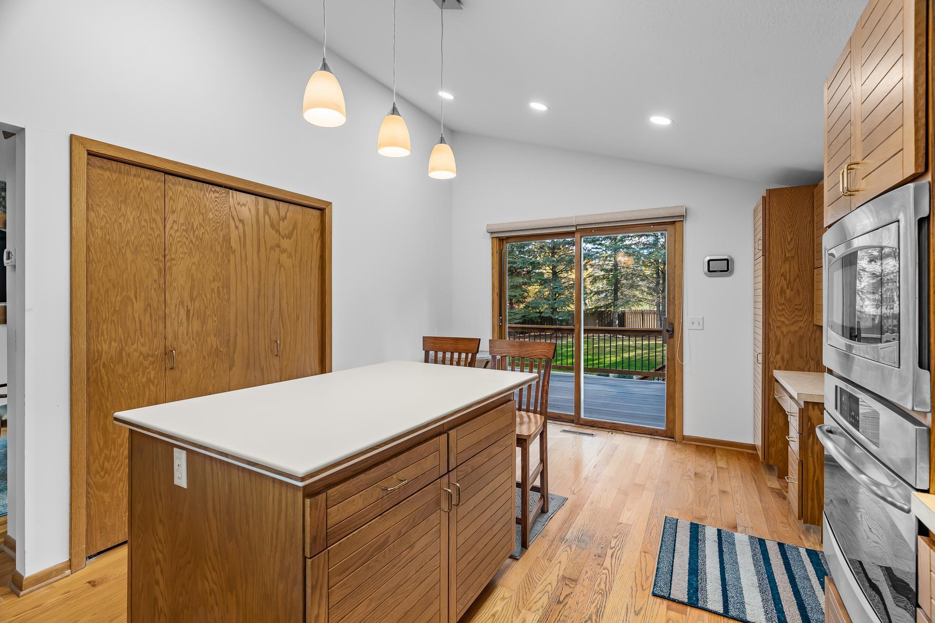 14920 Wellington Road Minnetonka, MN 55391 - Photo 21 of 49 Gallery Image 21