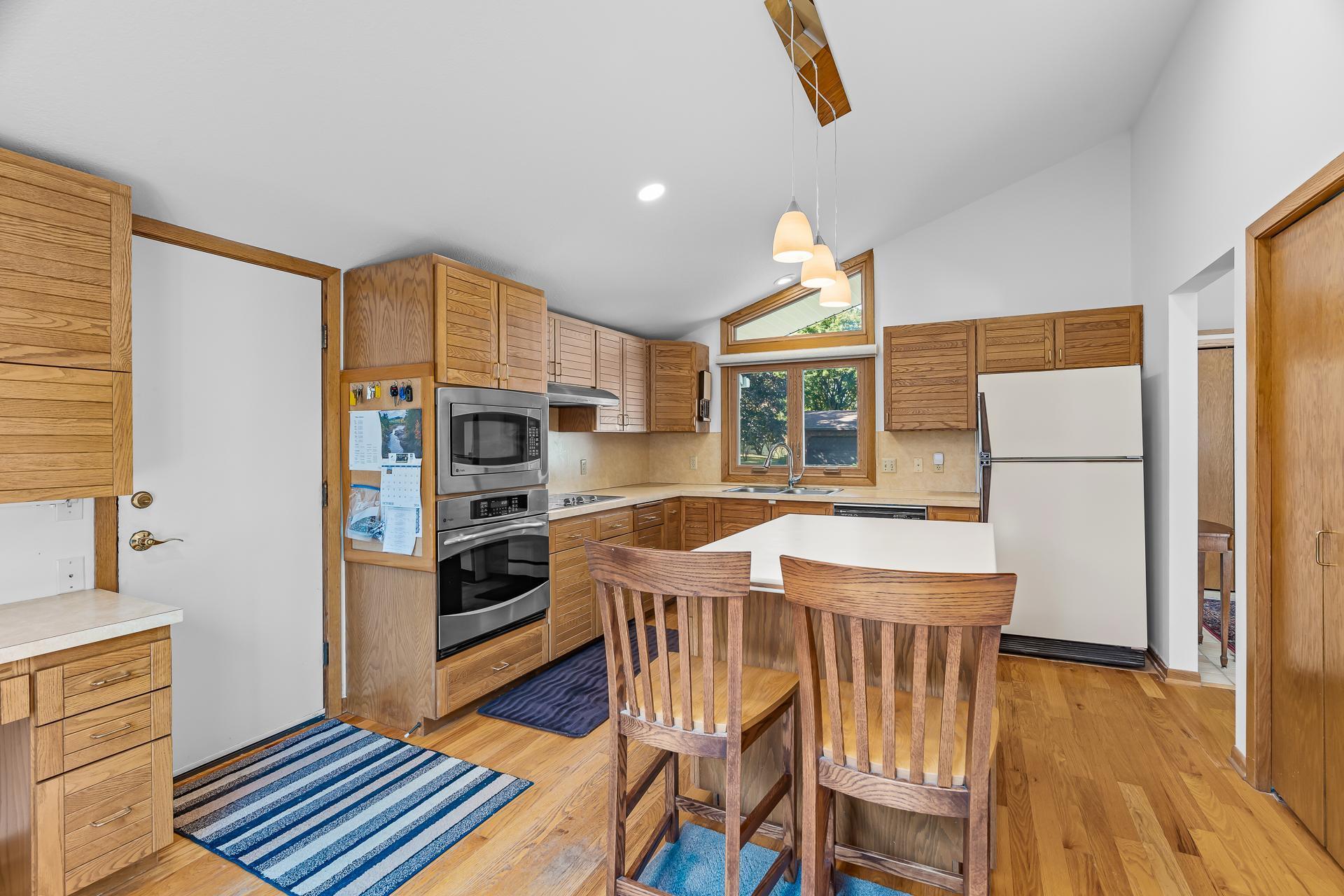 14920 Wellington Road Minnetonka, MN 55391 - Photo 23 of 49 Gallery Image 23
