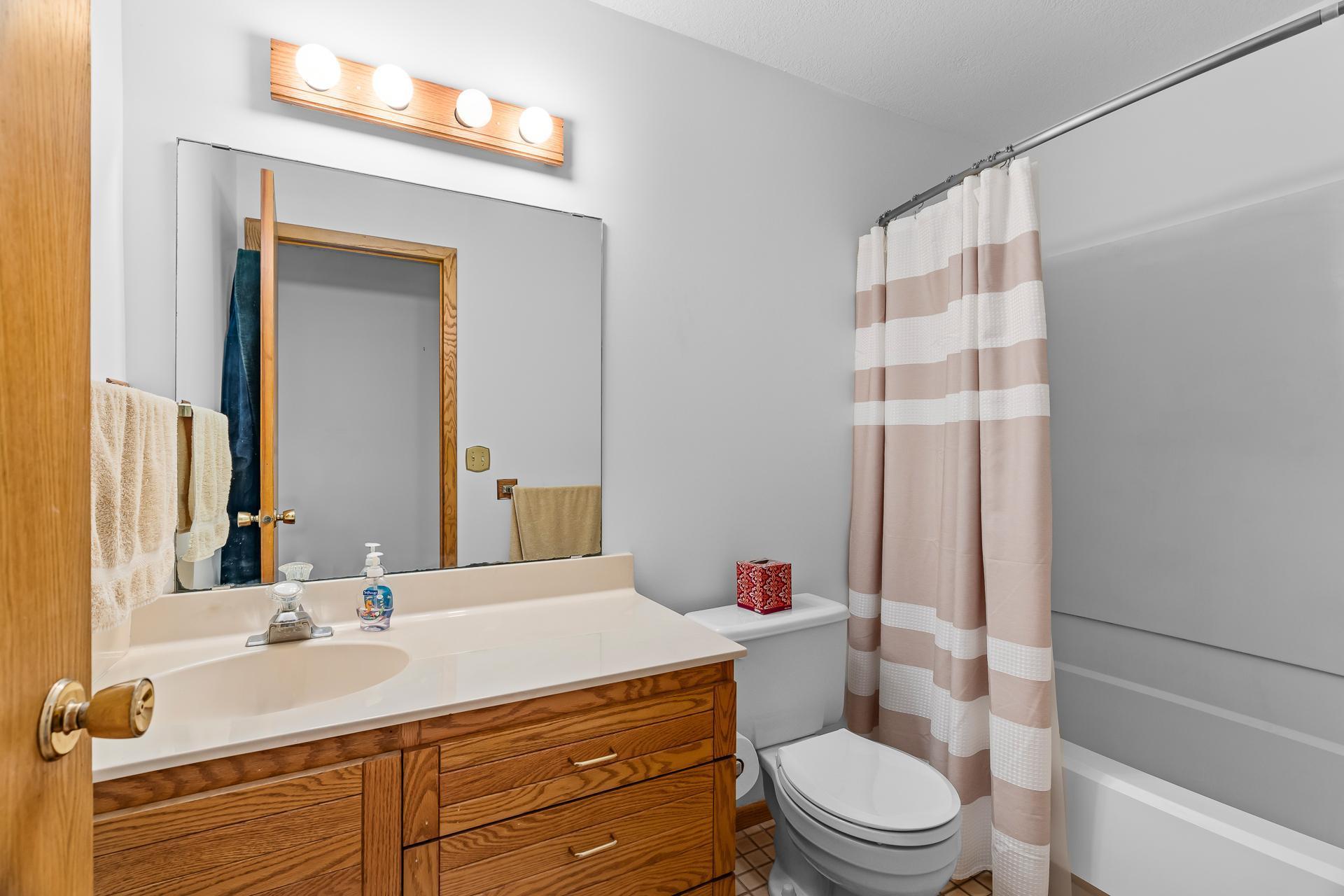 14920 Wellington Road Minnetonka, MN 55391 - Photo 43 of 49 Gallery Image 43