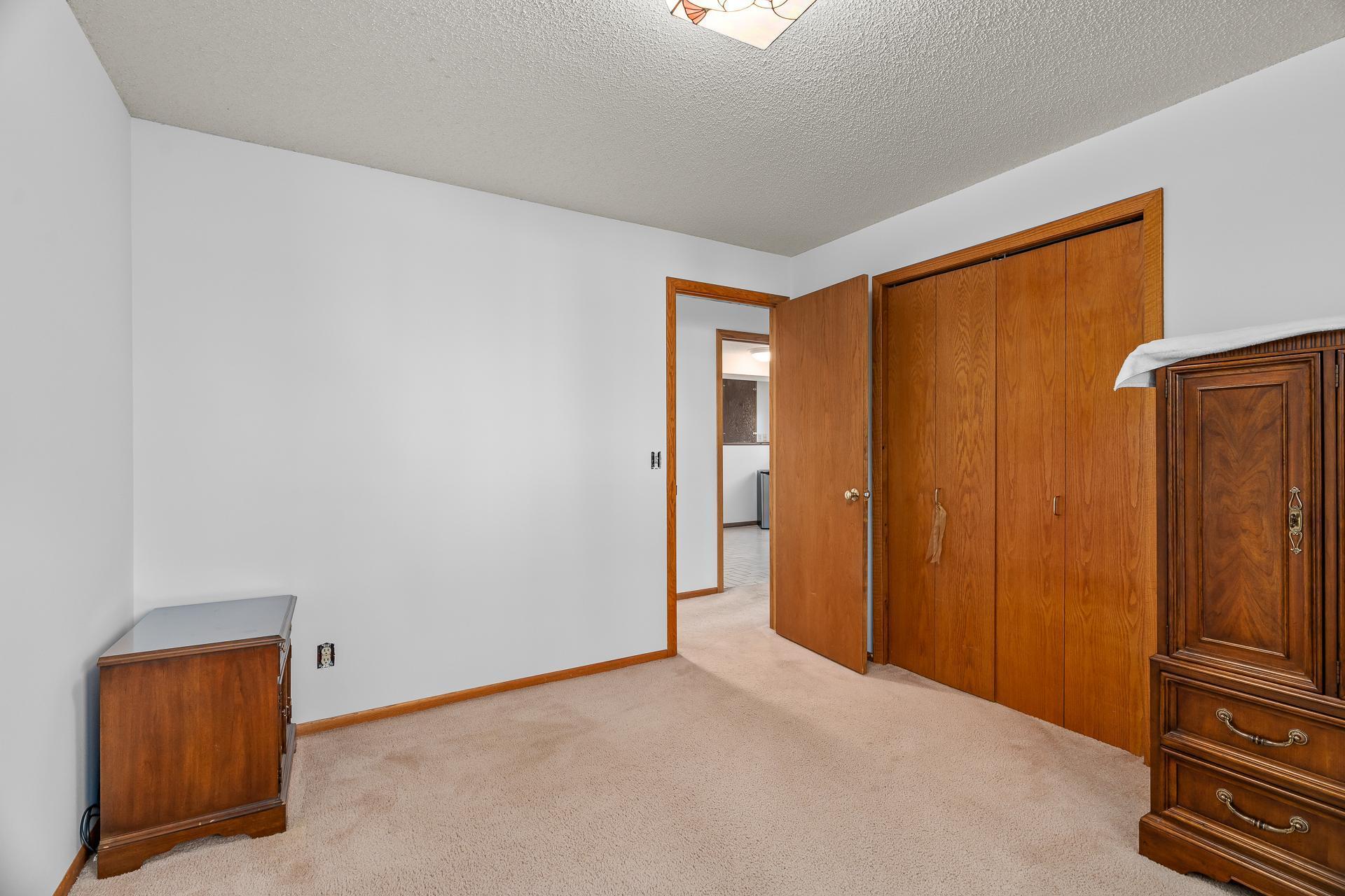 14920 Wellington Road Minnetonka, MN 55391 - Photo 45 of 49 Gallery Image 45