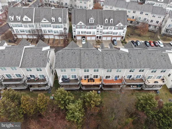 $2,631 | 13947 Hollow Wind Way, Unit 201, Woodbridge, VA 22191