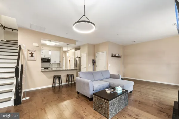 $2,631 | 13947 Hollow Wind Way, Unit 201, Woodbridge, VA 22191