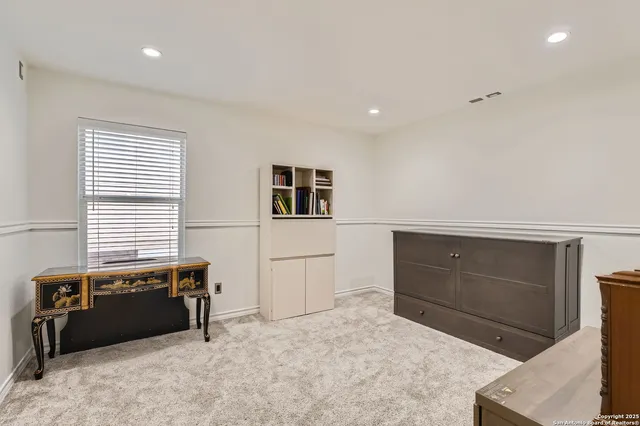 $2,700 | 1406 Osprey Heights, San Antonio, TX 78260