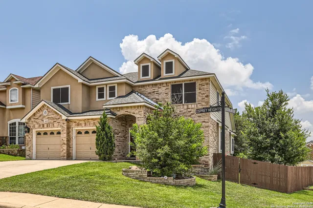 $2,700 | 1406 Osprey Heights, San Antonio, TX 78260
