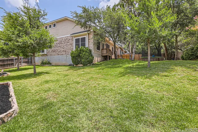 $2,700 | 1406 Osprey Heights, San Antonio, TX 78260