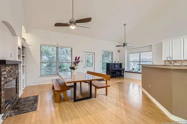 $2,700 | 1406 Osprey Heights, San Antonio, TX 78260