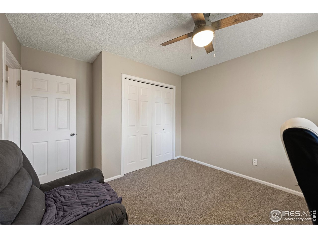 7328 South Gore Range Road Littleton, CO 80127 - Photo 22 of 38 a view of an empty room and window