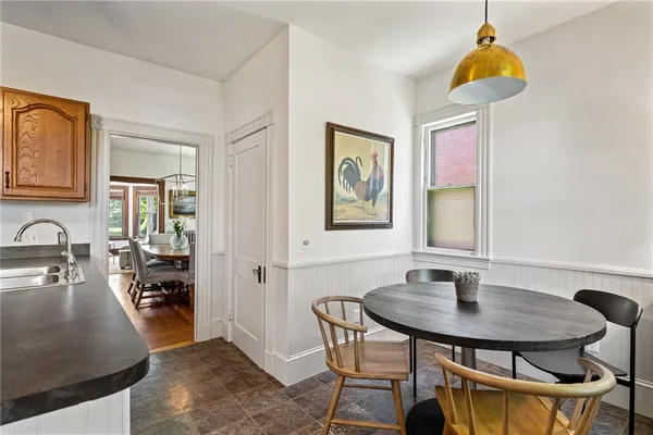 $3,700 | 14 Greenough Place, Unit A, Newport, RI 02840