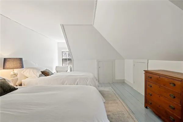 $3,700 | 14 Greenough Place, Unit A, Newport, RI 02840