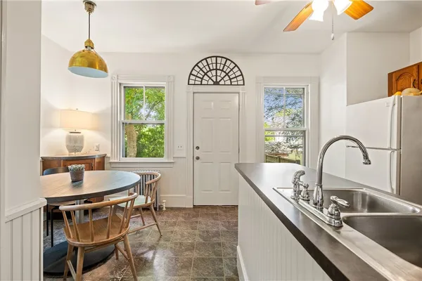 $3,700 | 14 Greenough Place, Unit A, Newport, RI 02840