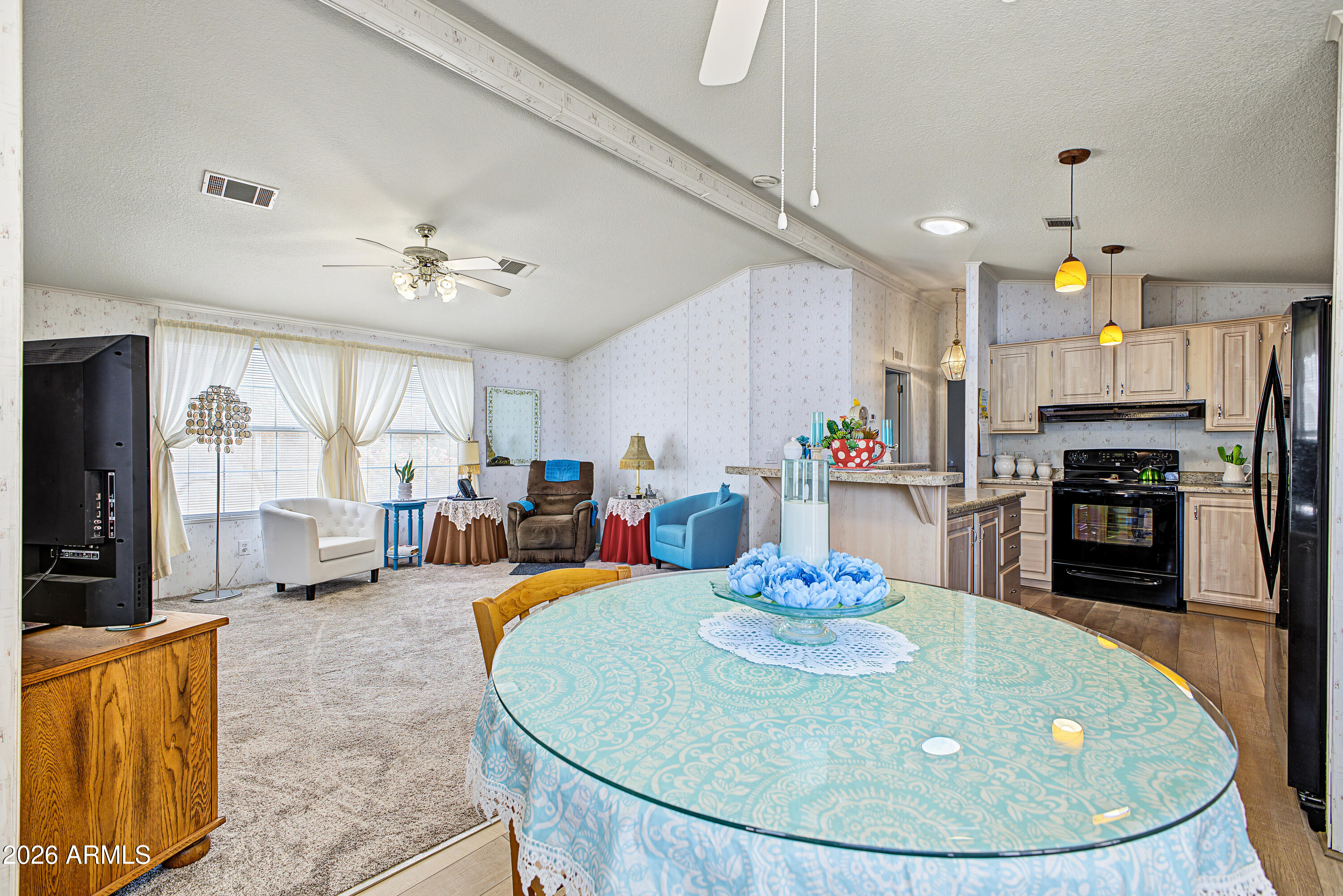 215 North Power Road, Unit 434 Mesa, AZ 85205 - Photo 7 of 18 Dining Table
