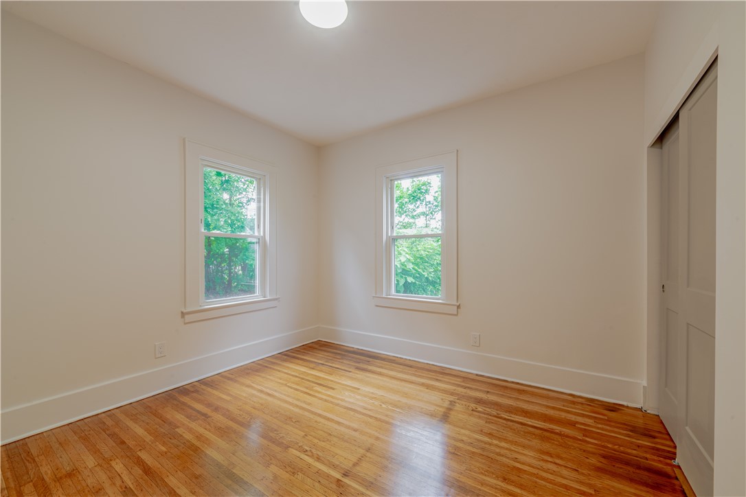 312 Brooks Avenue Rochester, NY 14619 - Photo 6 of 32