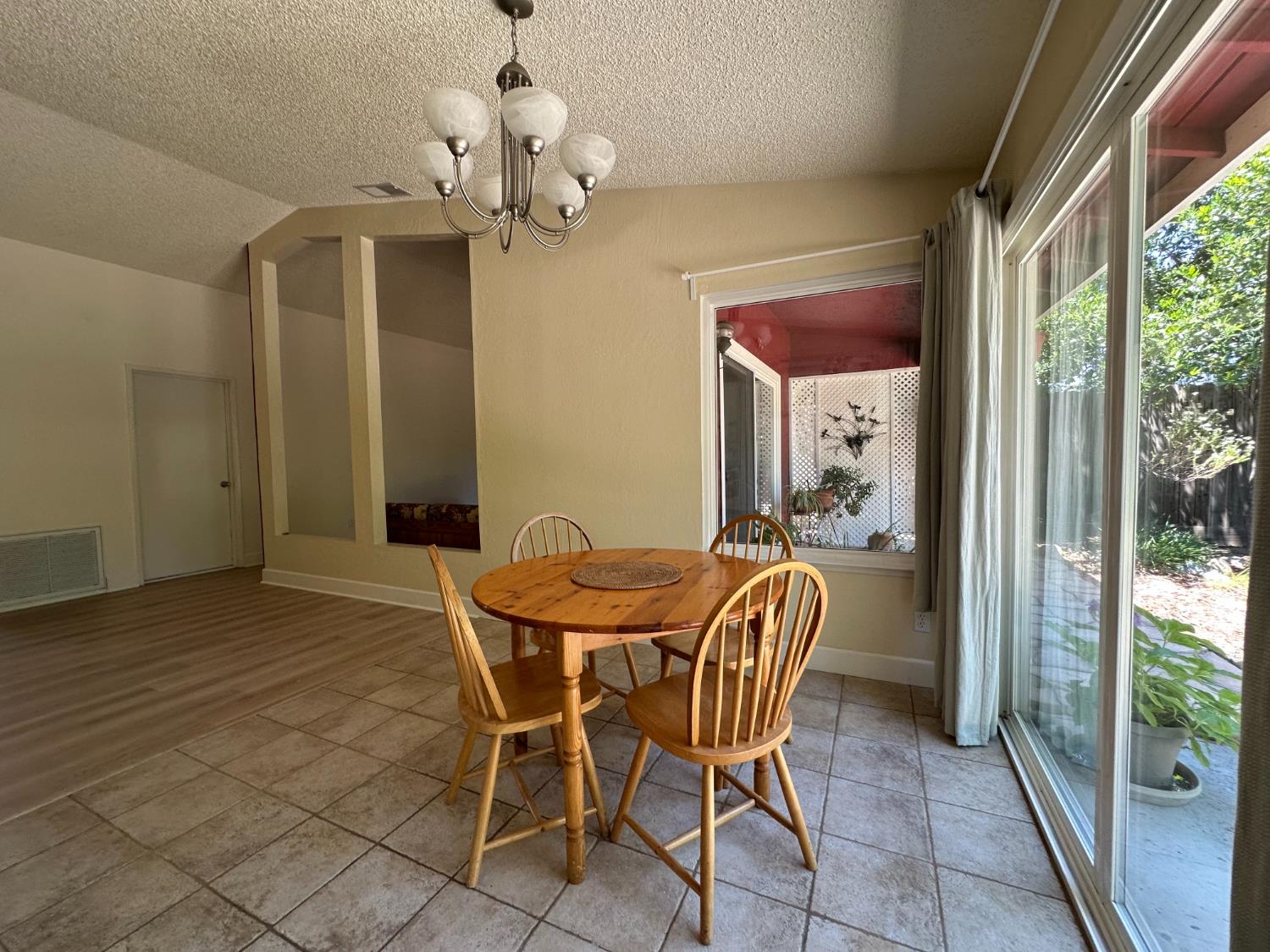 5727 Muldrow Road Sacramento, CA 95841 - Photo 11 of 61