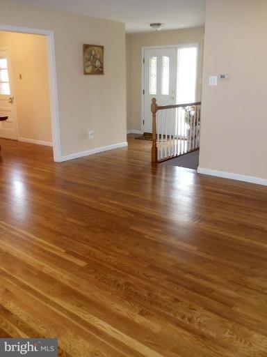 4103 Southend Road Rockville, MD 20853 - Photo 1 of 28 Living Room