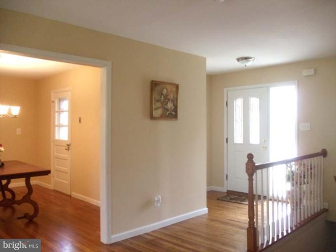 4103 Southend Road Rockville, MD 20853 - Photo 6 of 28 Interior (General)