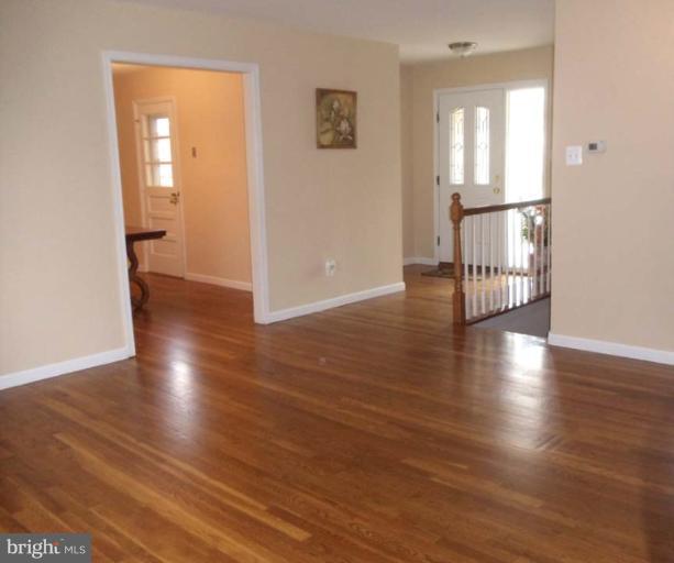 4103 Southend Road Rockville, MD 20853 - Photo 7 of 28 Interior (General)