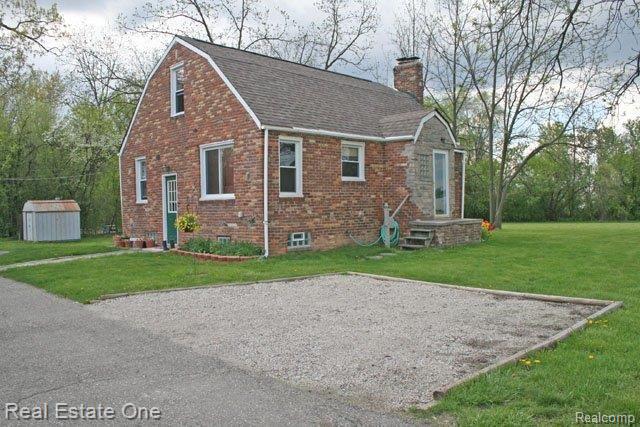 34563 Dequindre Road Troy, MI 48083 - Photo 12 of 12 Add on or enjoy the extra sp
