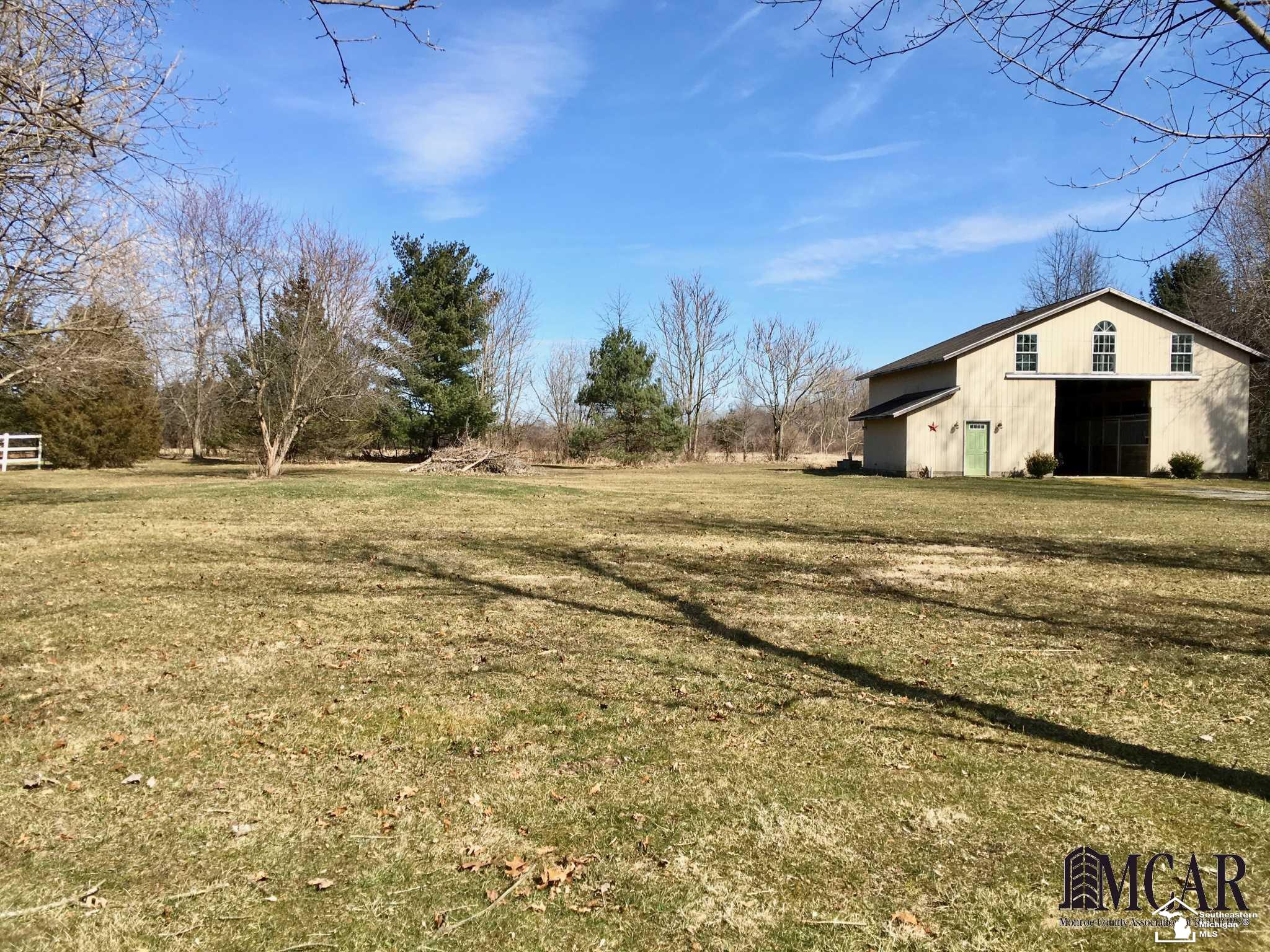 10488 Secor Road Temperance, MI 48182 - Photo 10 of 39