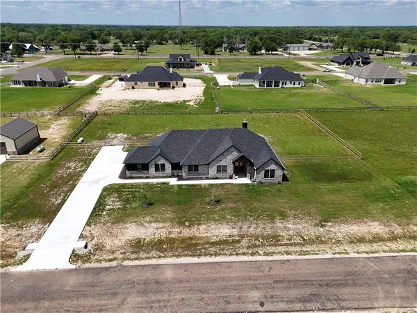 $729,000 | 7823 Luke Court, Bryan, TX 77808