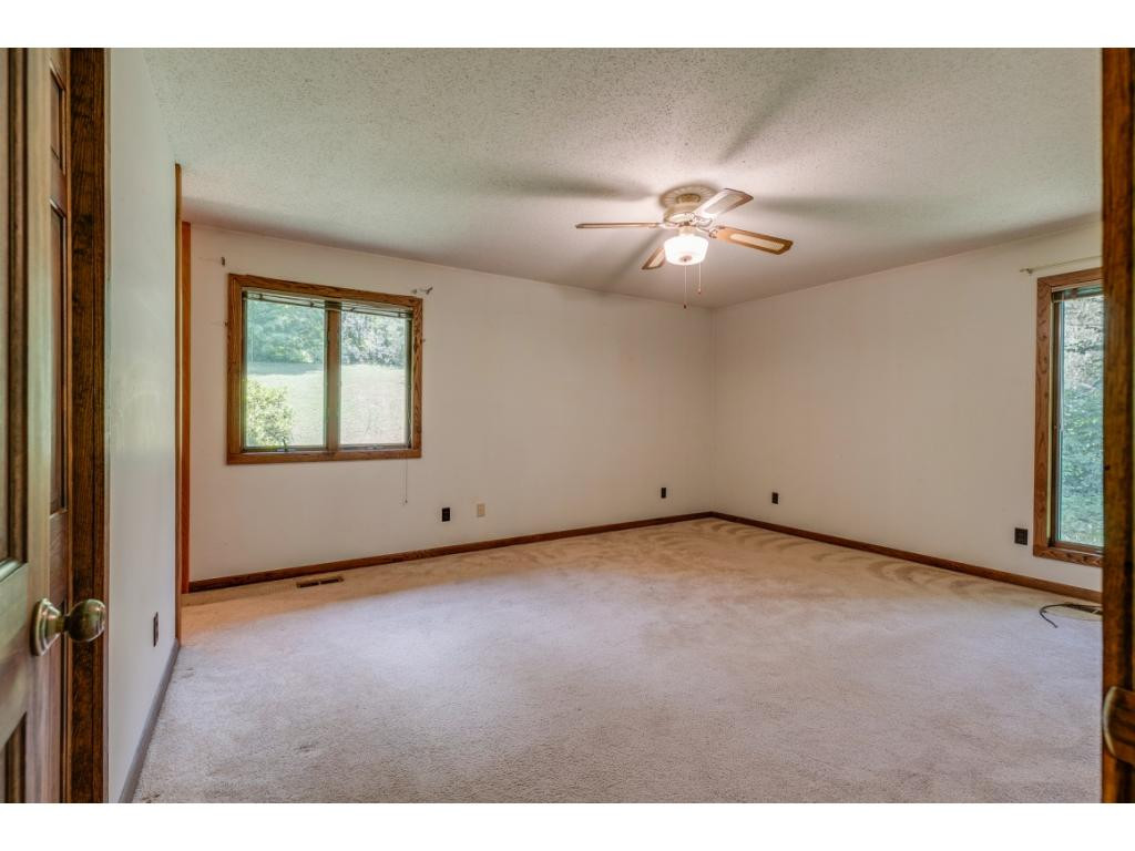1049 Fall Creek Road Kingsport, TN 37664 - Photo 13 of 36 Photo 13
