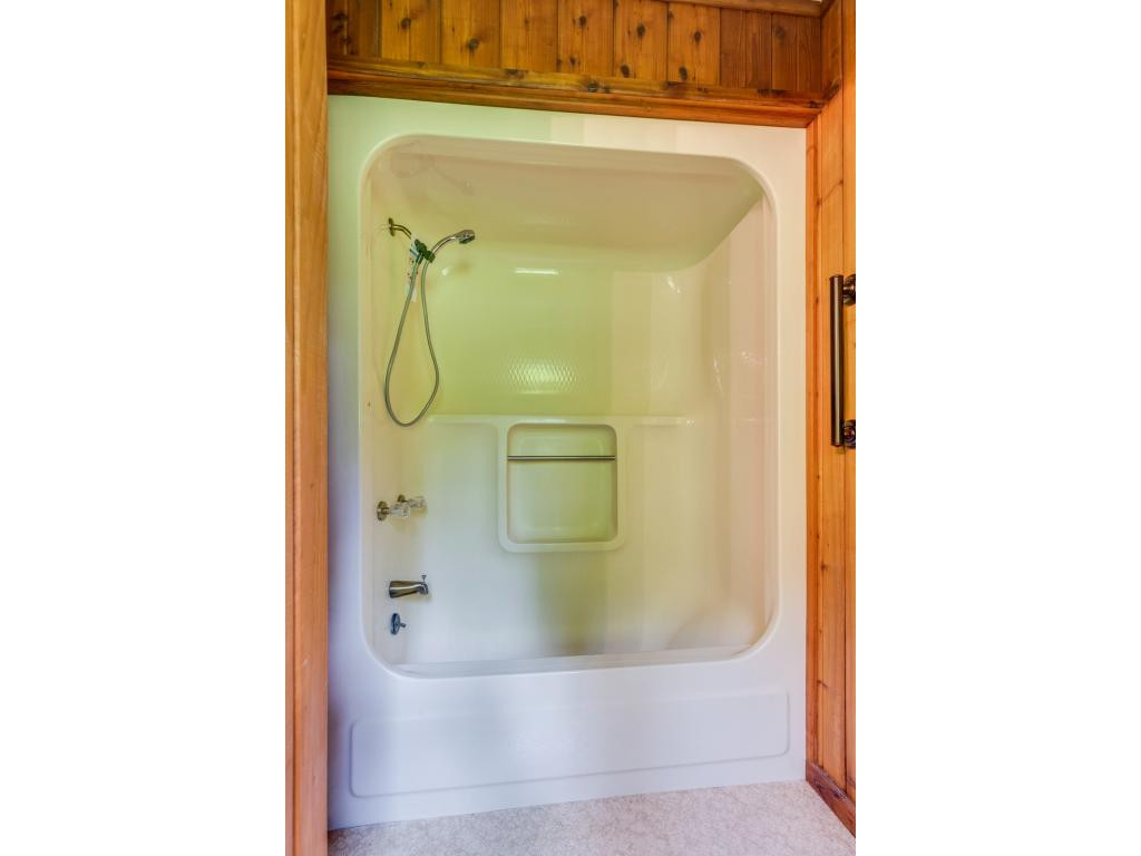 1049 Fall Creek Road Kingsport, TN 37664 - Photo 17 of 36 Photo 17