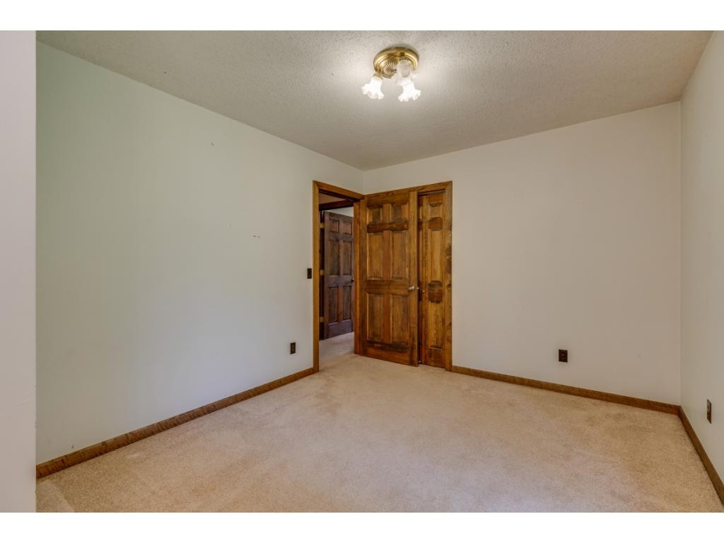 1049 Fall Creek Road Kingsport, TN 37664 - Photo 20 of 36 Photo 20