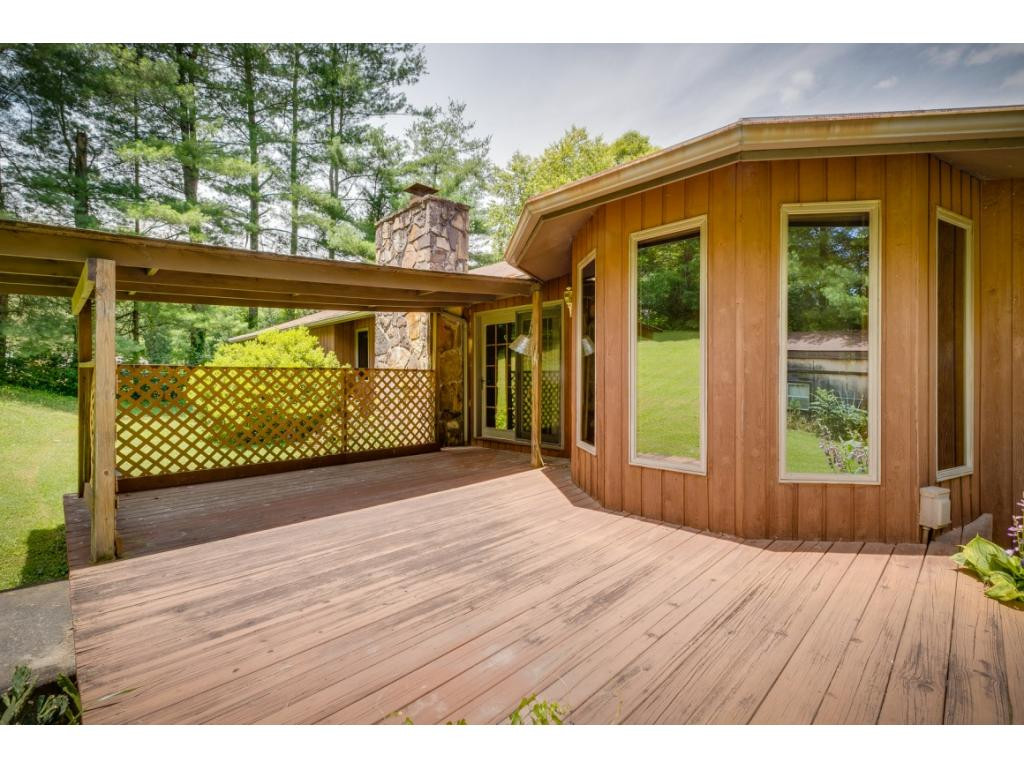 1049 Fall Creek Road Kingsport, TN 37664 - Photo 32 of 36 Photo 32