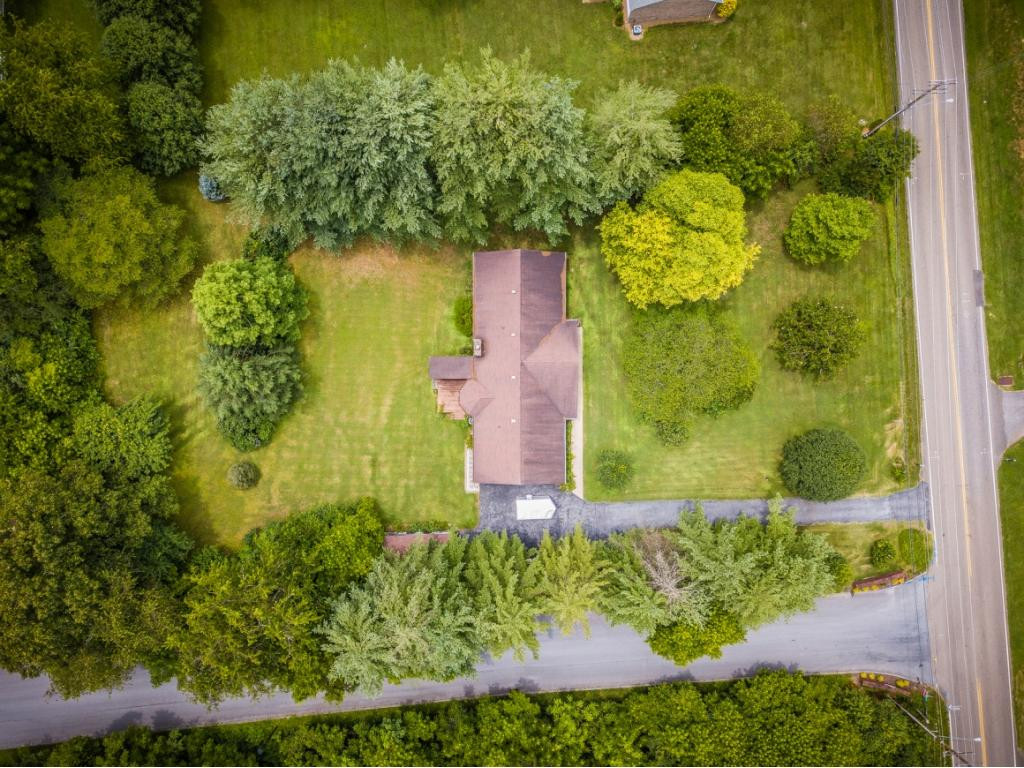 1049 Fall Creek Road Kingsport, TN 37664 - Photo 35 of 36 Photo 35