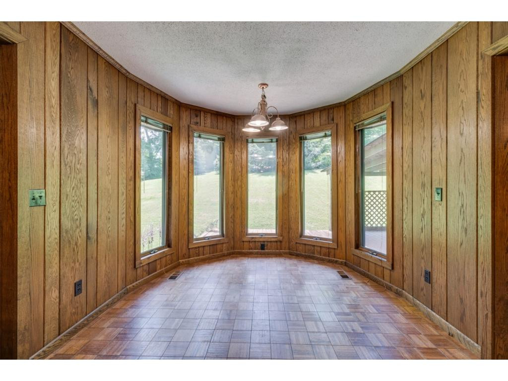 1049 Fall Creek Road Kingsport, TN 37664 - Photo 10 of 36 Photo 10
