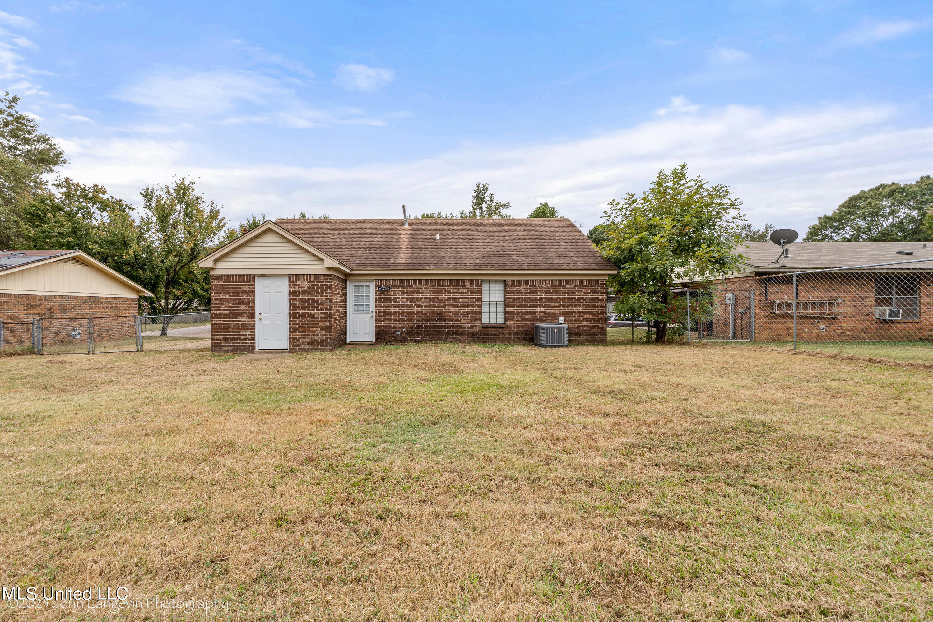3450 Mayfair Road Horn Lake, MS 38637 - Photo 3 of 23 Rear of Home