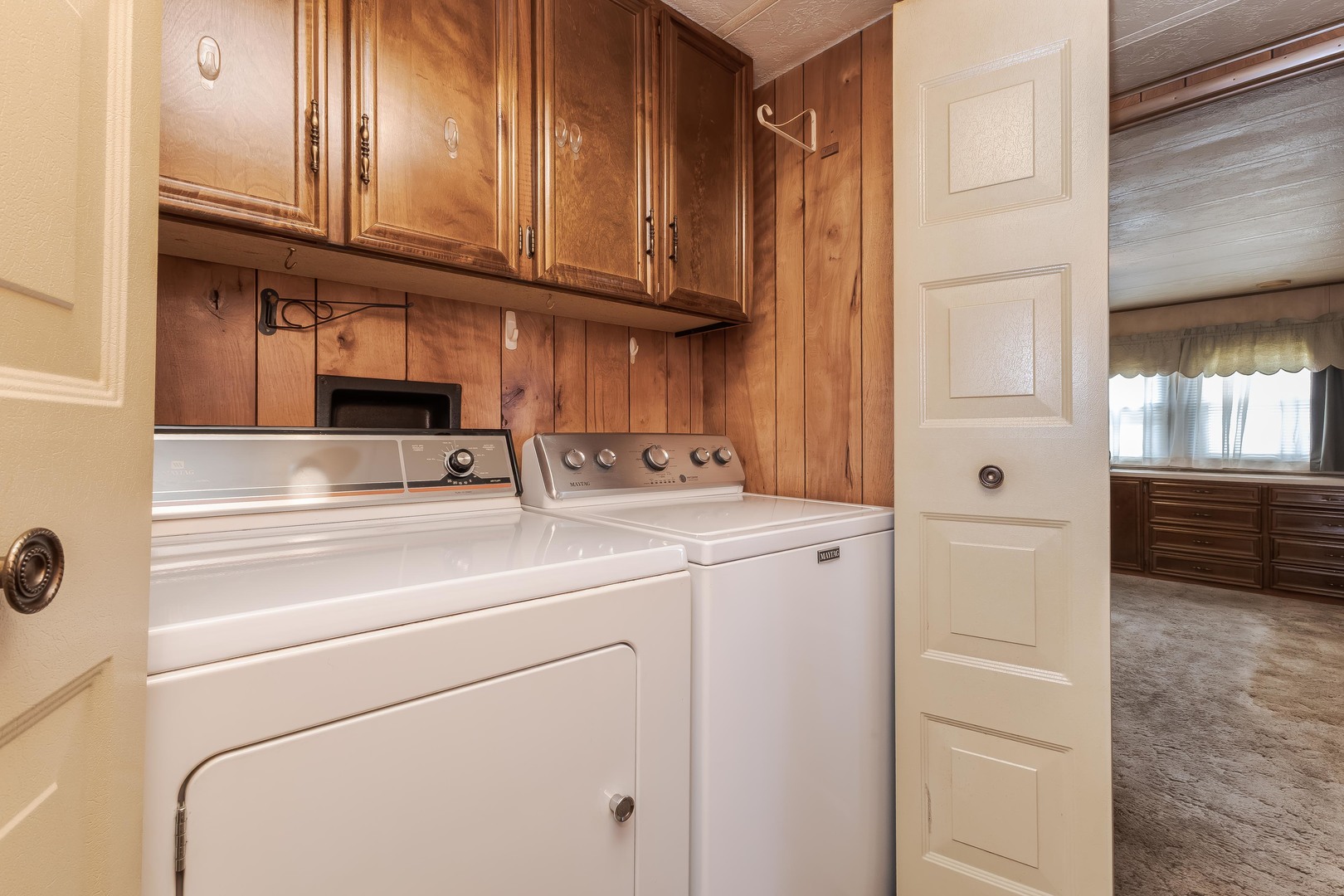 7 Oak Valley Road Bloomington, IL 61704 - Photo 16 of 27 a view of washer and dryer