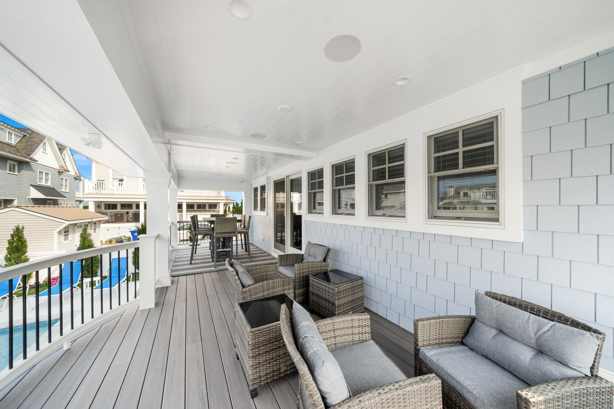 75 24th Street East Avalon, NJ 08202 - Photo 12 of 47 a living room with furniture and a window