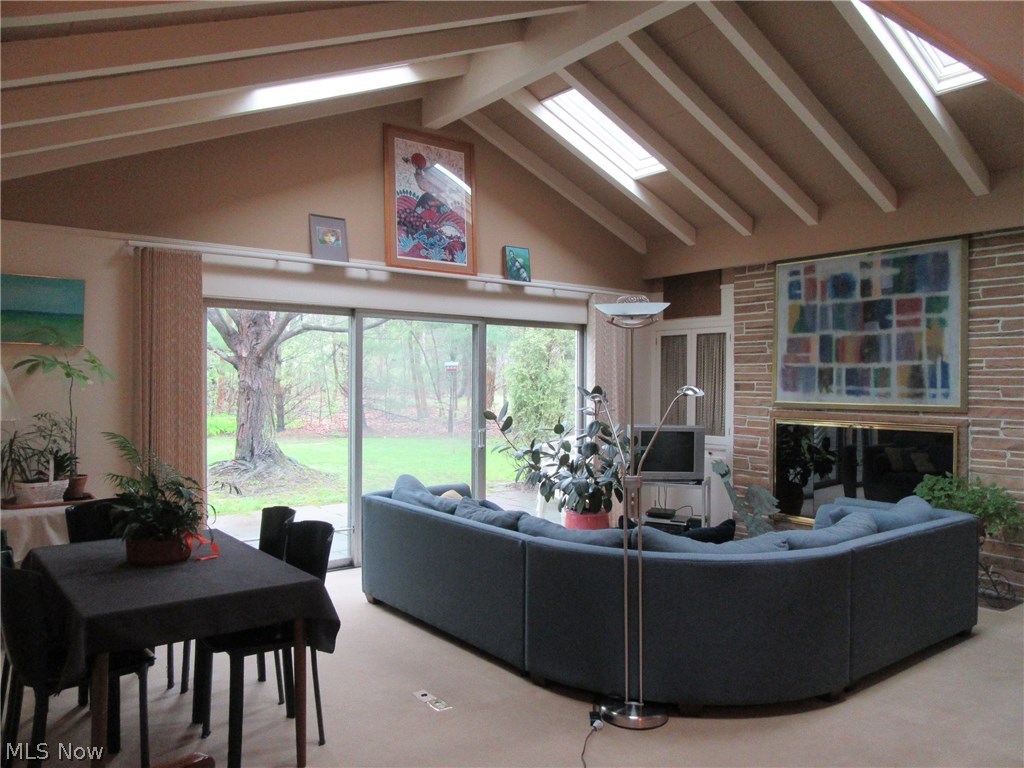 2791 Chesterton Road Shaker Heights, OH 44122 - Photo 10 of 27 Vaulted Family room with skylights