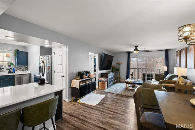 $237,500 | 223 Bordeaux Way, Unit 223, St. Peters, MO 63376