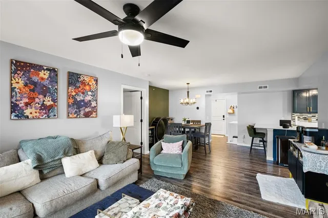 $237,500 | 223 Bordeaux Way, Unit 223, St. Peters, MO 63376