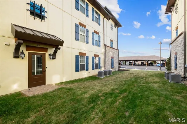 $237,500 | 223 Bordeaux Way, Unit 223, St. Peters, MO 63376