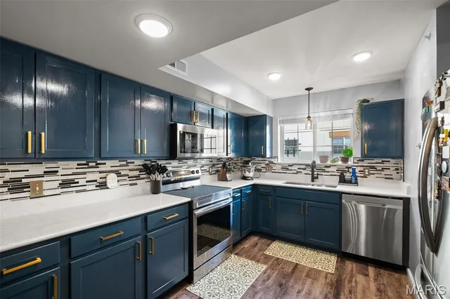 $237,500 | 223 Bordeaux Way, Unit 223, St. Peters, MO 63376