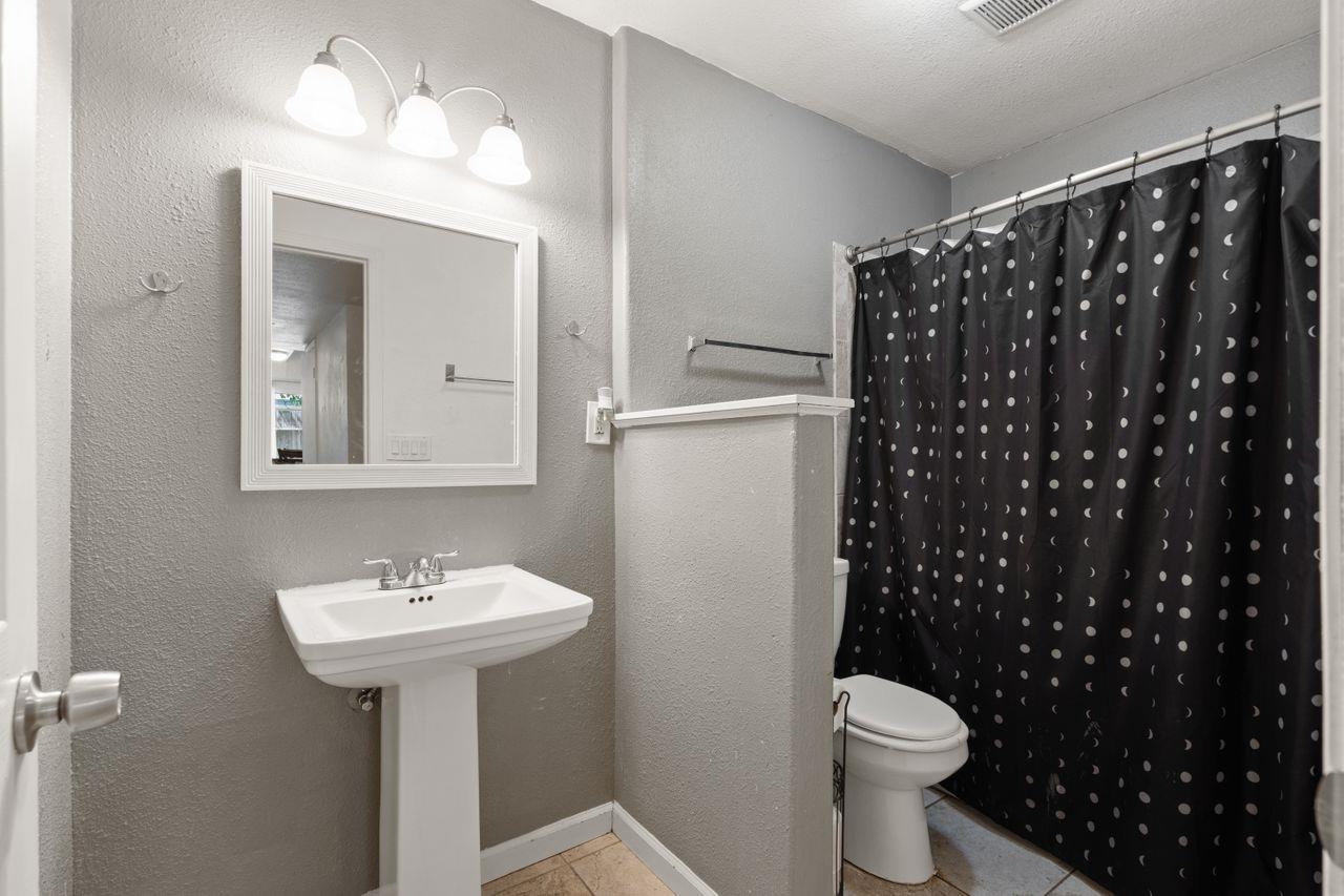 6310 Calvine Road Sacramento, CA 95823 - Photo 21 of 21 Gallery Image 21
