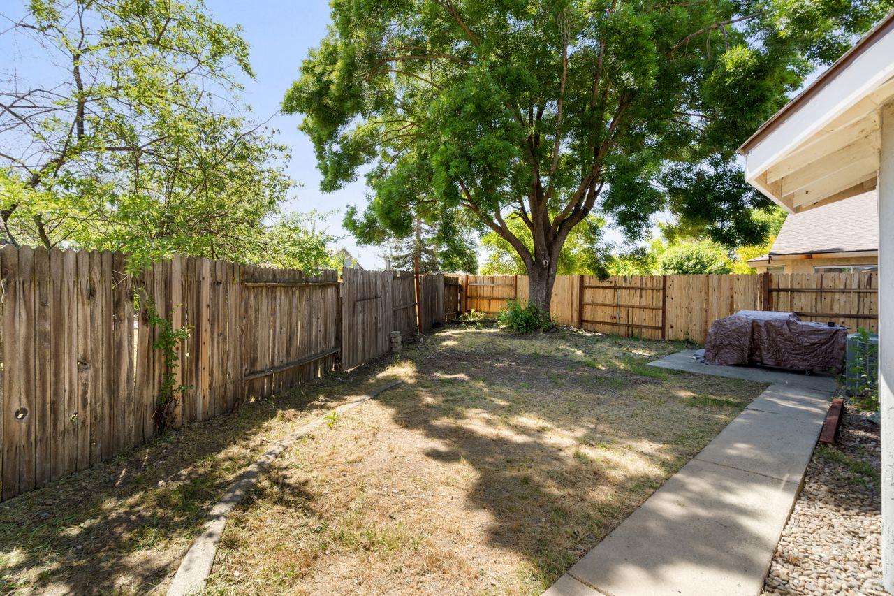 6310 Calvine Road Sacramento, CA 95823 - Photo 6 of 21 Gallery Image 6