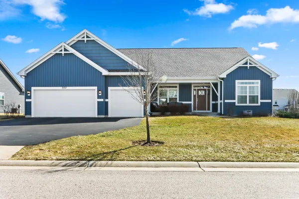 $1,100,000 | 560 North Boulder Ridge Drive, Lake Geneva, WI 53147