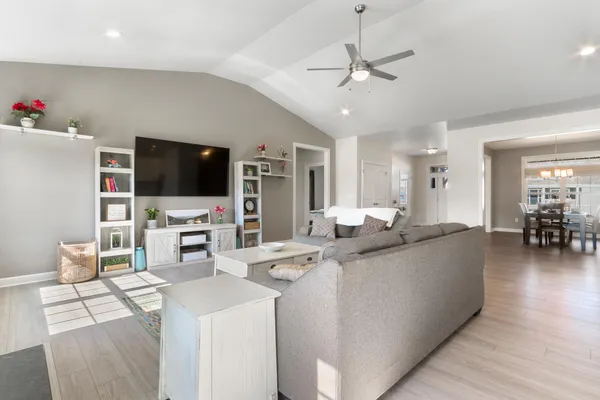 $1,100,000 | 560 North Boulder Ridge Drive, Lake Geneva, WI 53147